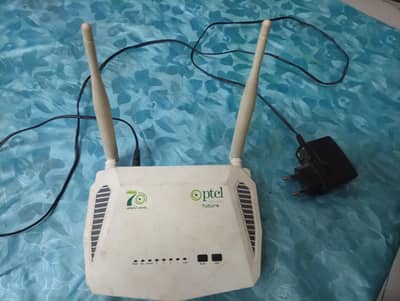 PTCL Wifi Router HG150-Ub used with Adapter .