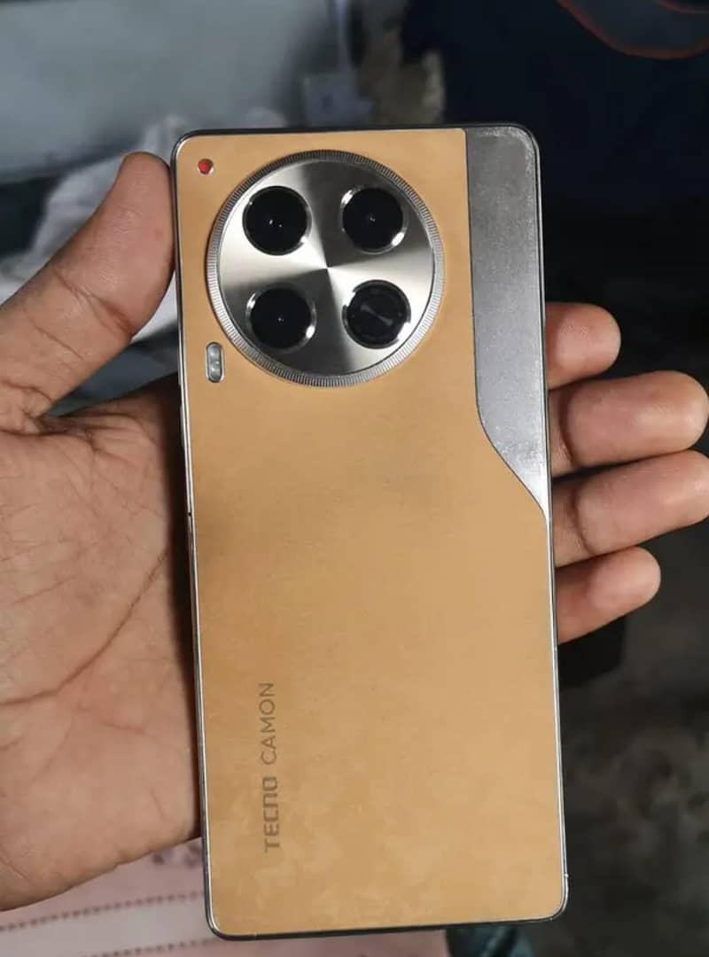 Tecno Camon 30 0