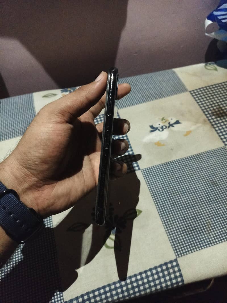 Apple iPhone X 1