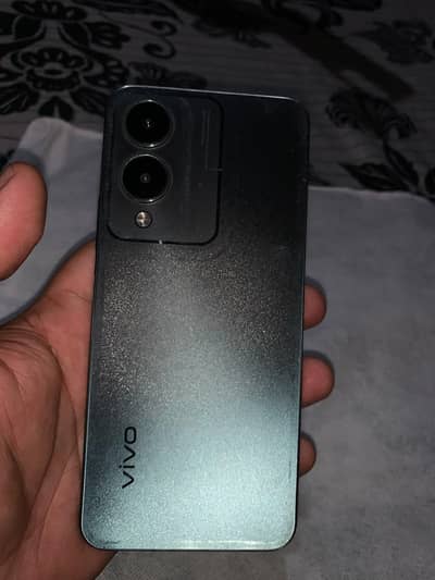 Vivo Y17s