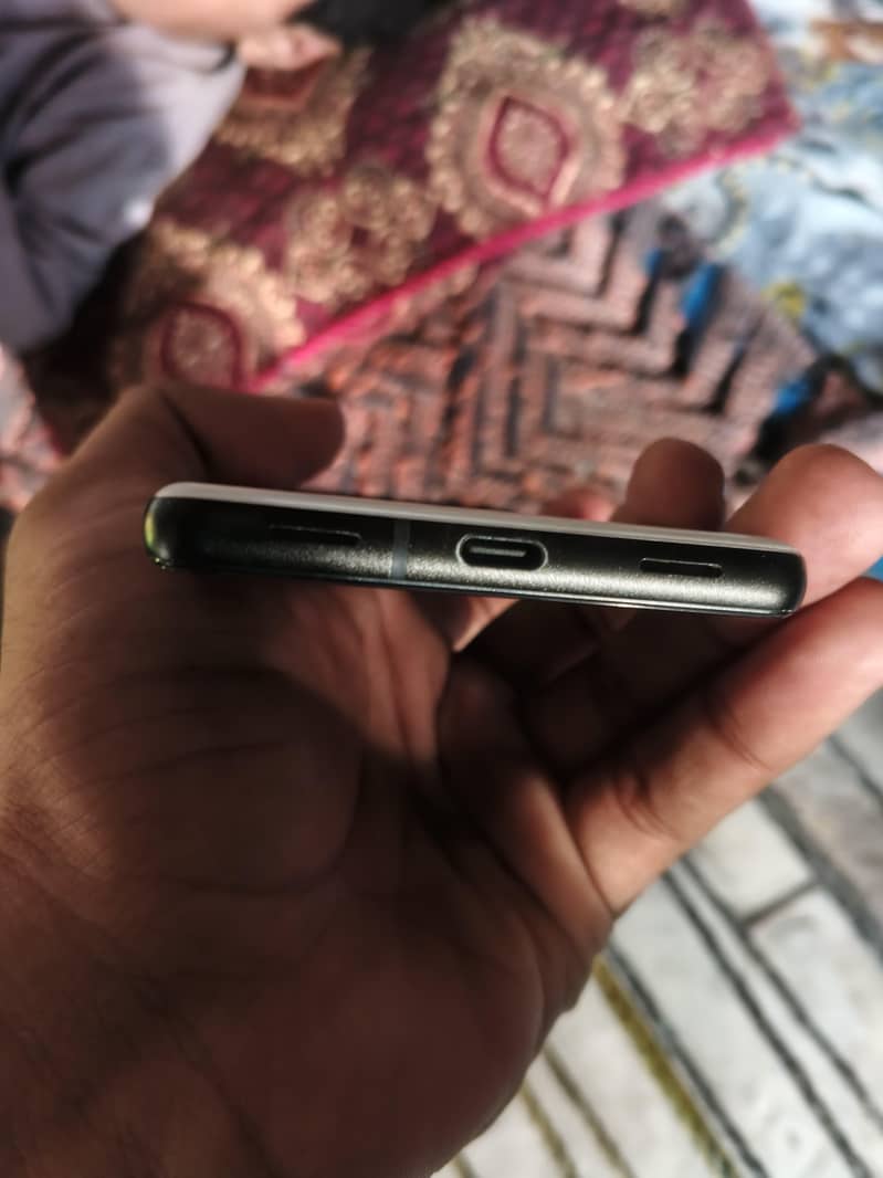 Google Pixel 6a 3