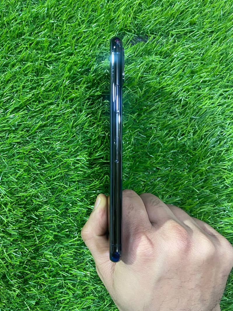 Apple iPhone X 1
