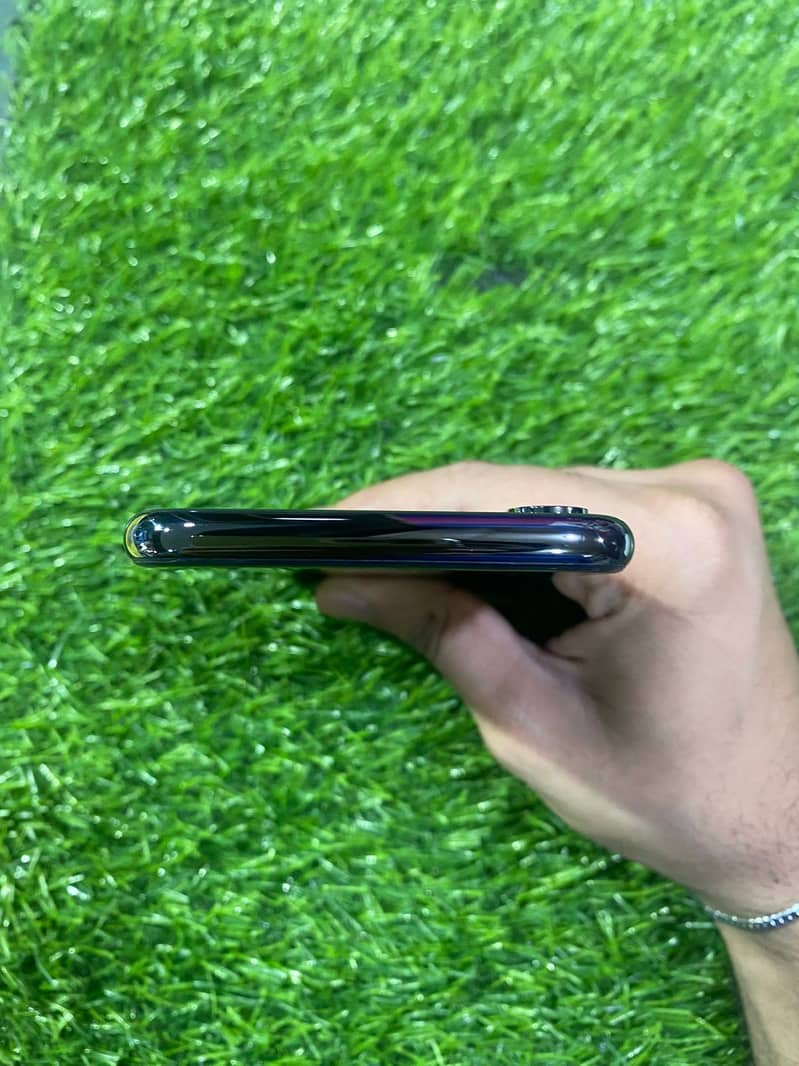 Apple iPhone X 2