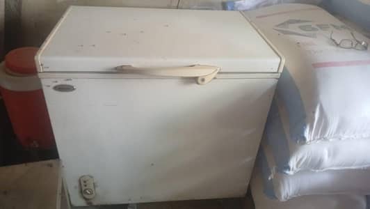 Waves Fridge for sale In good condition