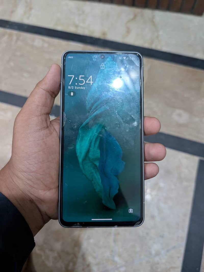 Sharp Aquos R7 0