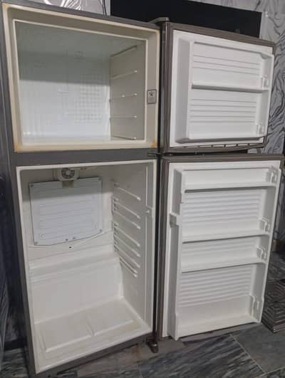 refrigeratior in good condition