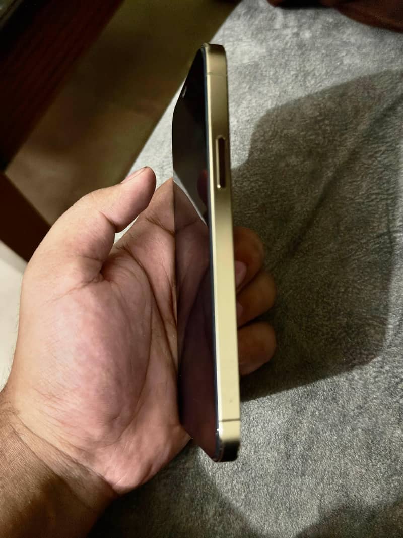 Apple iPhone 12 Pro 3
