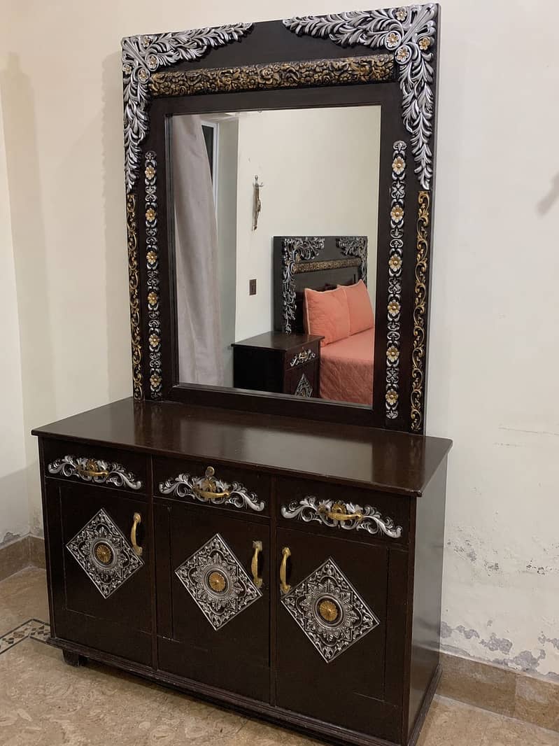 Full size bed set | two side tables | dressing table| 4