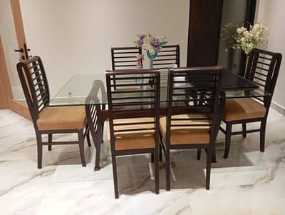 dining table for sale  6 chairs