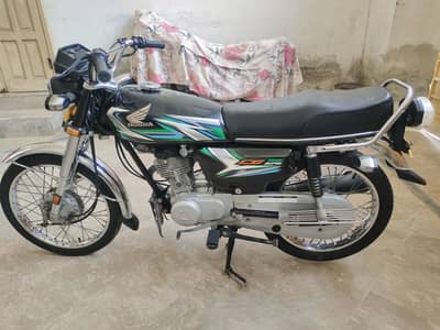 HONDA 125 2023 MODEL BLACK EDITION