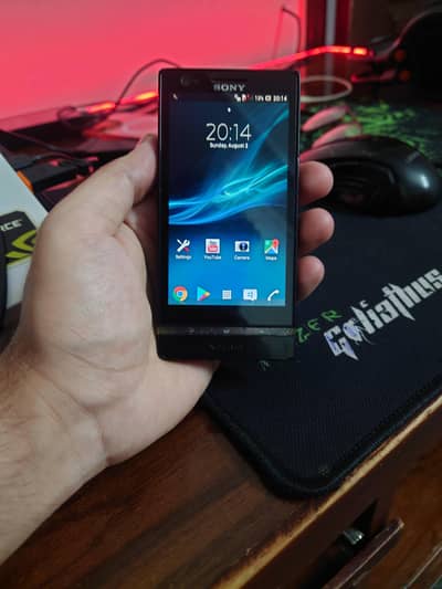 Sony Xperia P ( PTA APPROVED - 10/10 )
