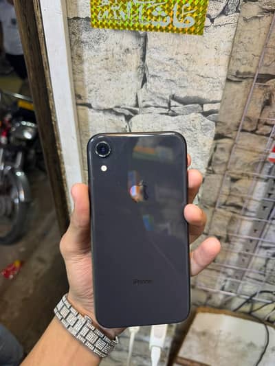 Apple iPhone XR