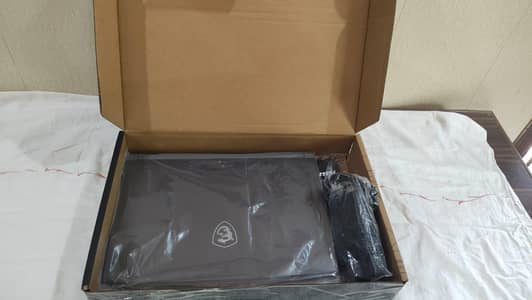 Msi Thin 15 B13VE || 16/512 2023 Usa Varrient