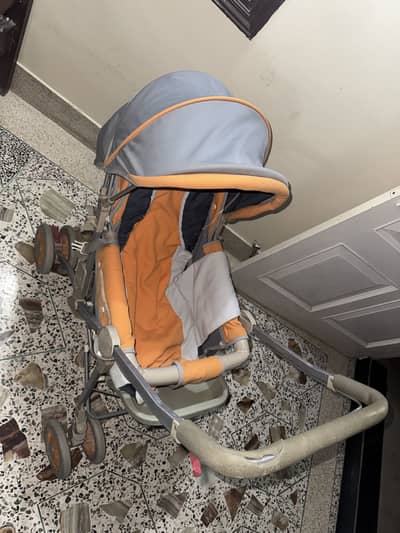 THIS IS A GOOD QUALITY PRAM