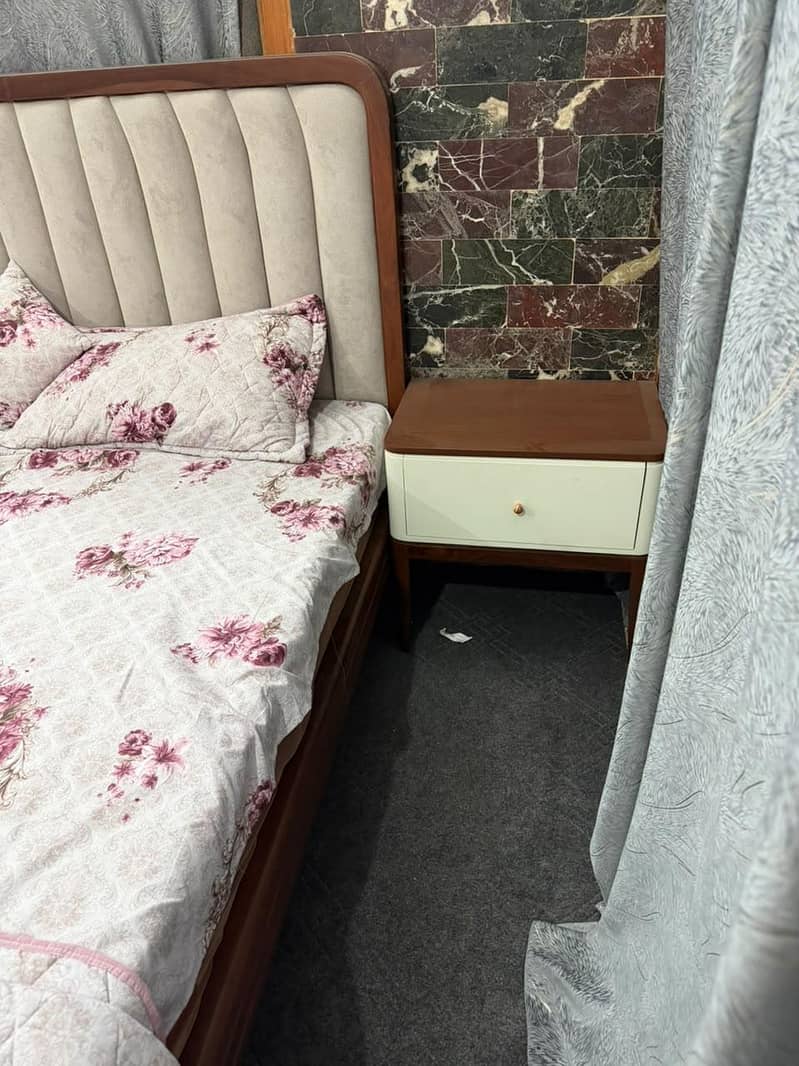 Solid Wood Bed Set 1