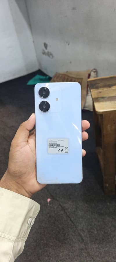 Realme Note 60