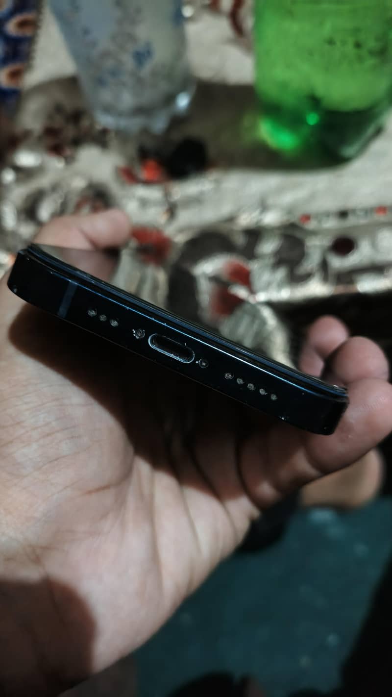 Apple iPhone 13 3