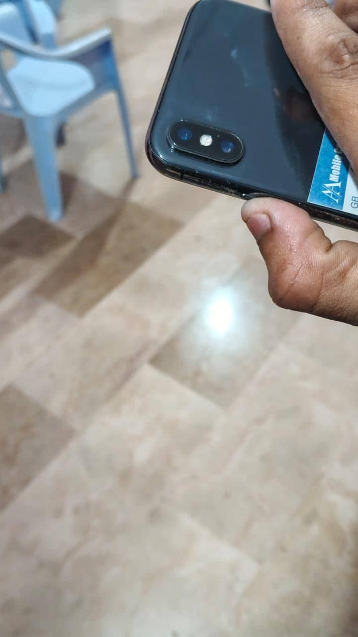 Apple iPhone X 6