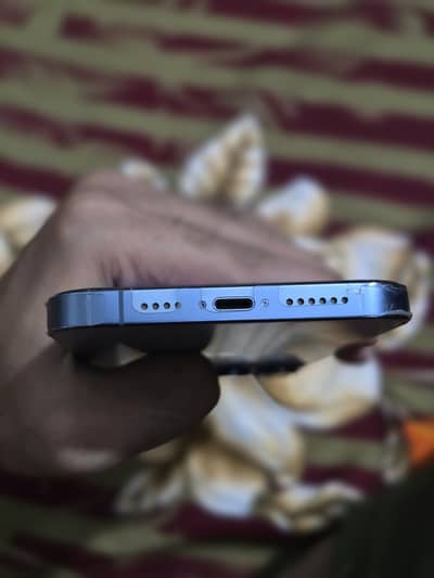Apple iPhone 13 Pro Max sierra blue