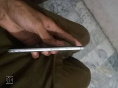 Apple iPhone 6S