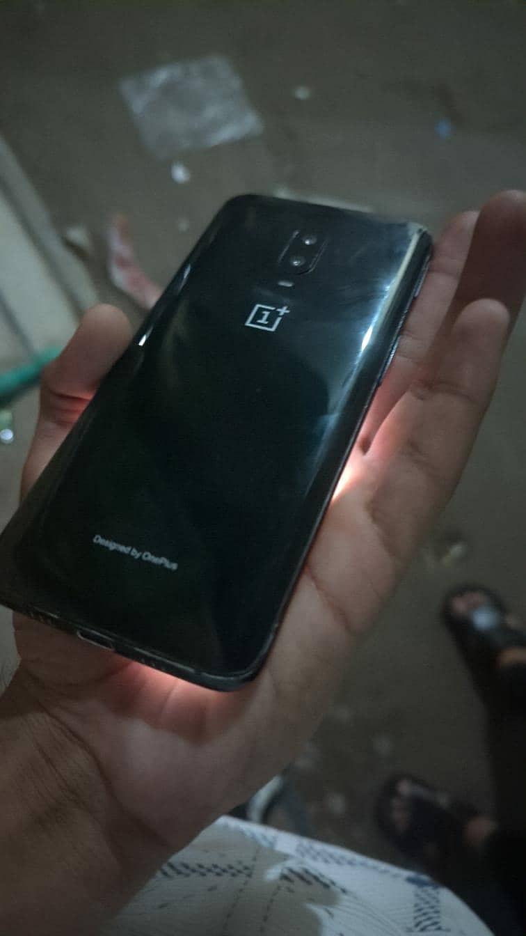 One Plus 6T 5