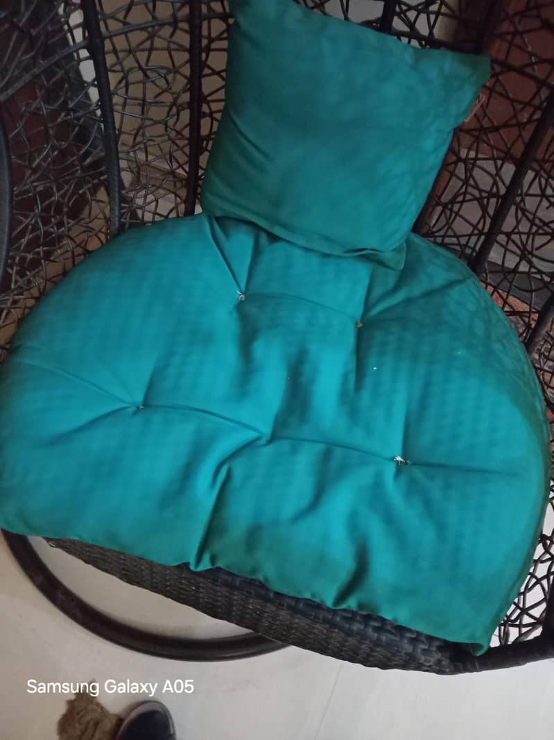 egg/swing chair with stand and cushion 1