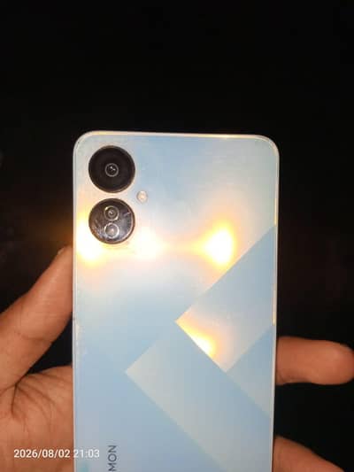 Tecno Camon 19neo  6/128 box with charge exchange posibal