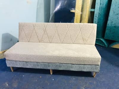 comebed sofa