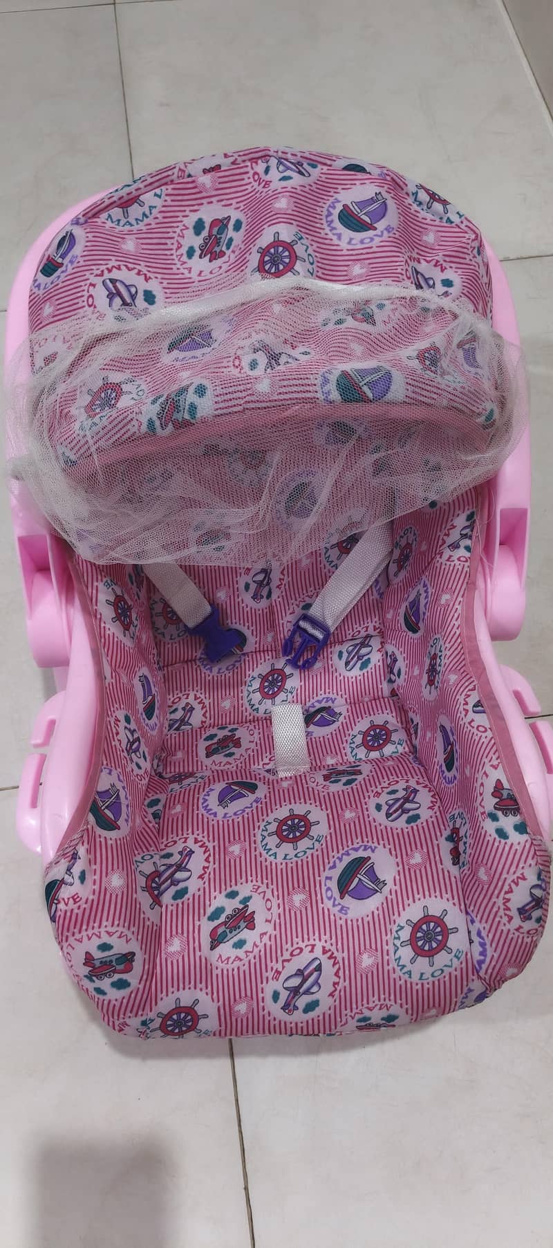 Baby's sewing cot 4