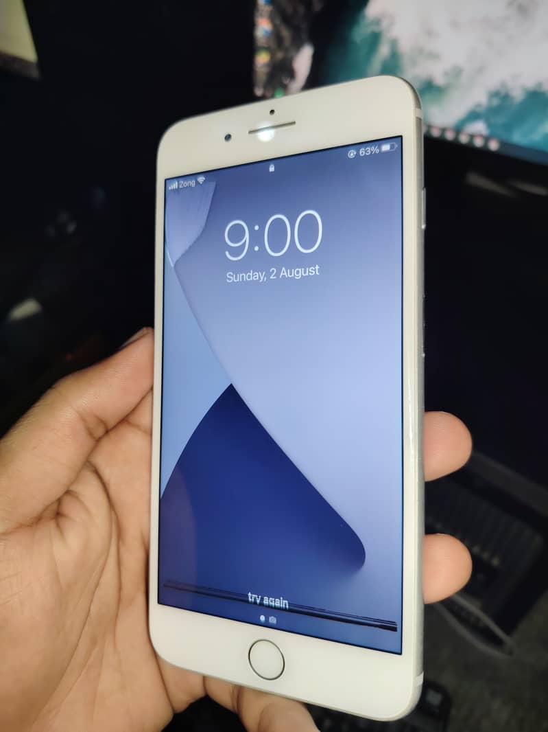 Apple iPhone 7 Plus 1