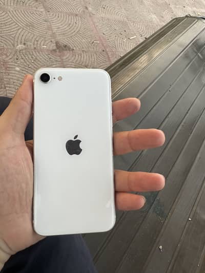 Apple iPhone SE 2022 jv
