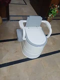 New Moveable Commode Chair