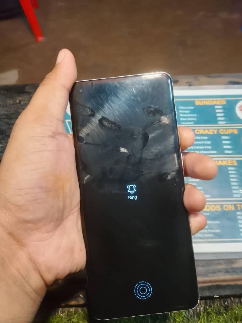 One Plus 9 Pro 6