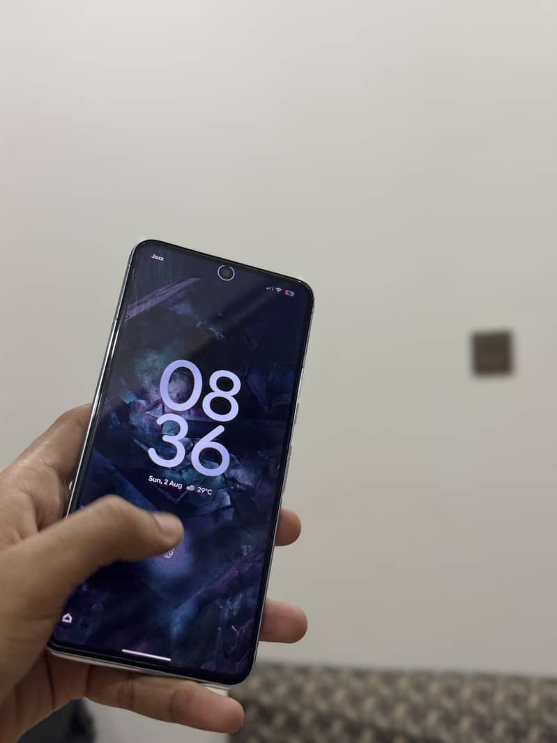 Google Pixel 8 Pro 10
