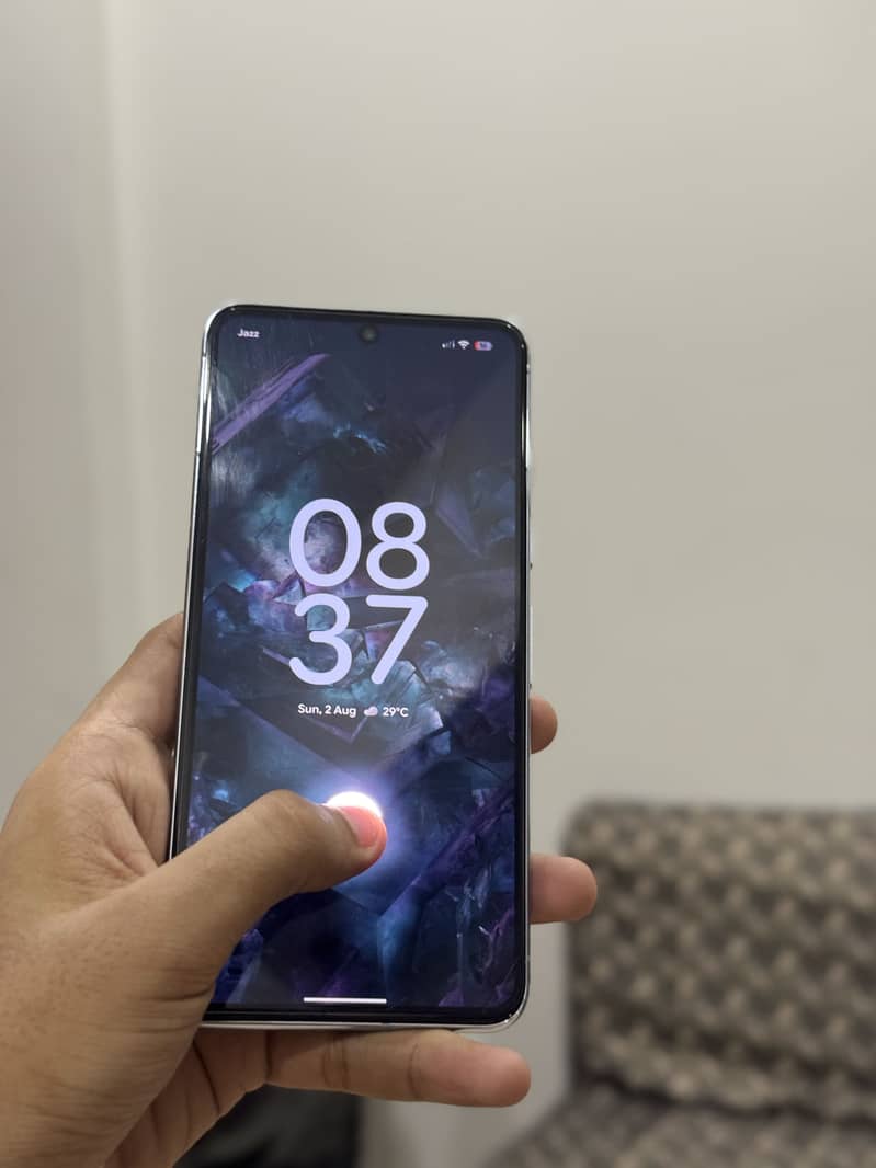 Google Pixel 8 Pro 12