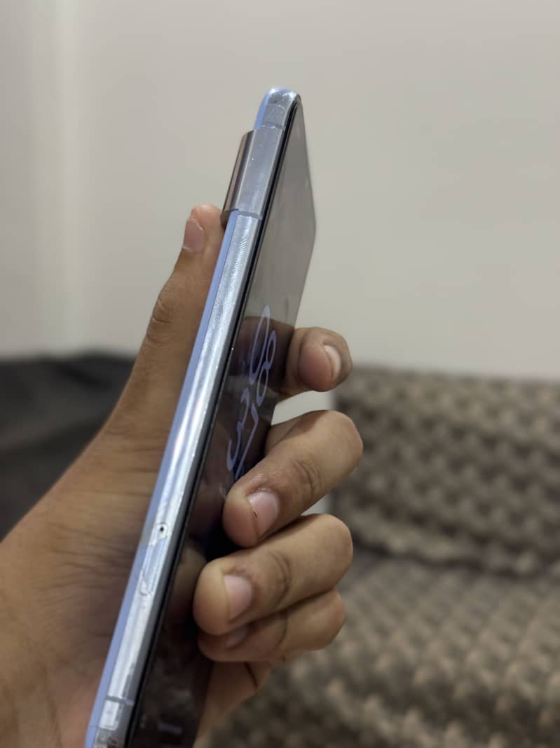 Google Pixel 8 Pro 13