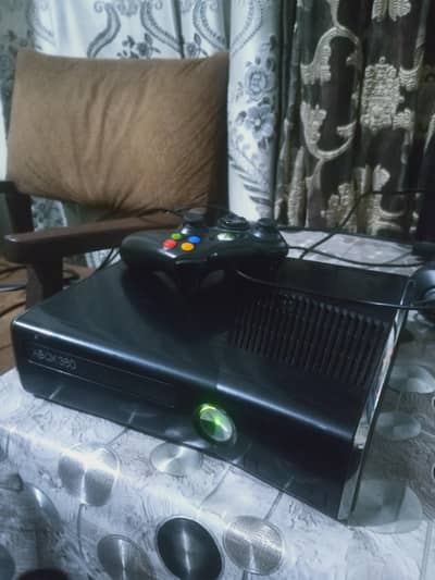 Xbox 360 for urgent sale good condition