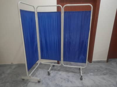 Hospital folding screen