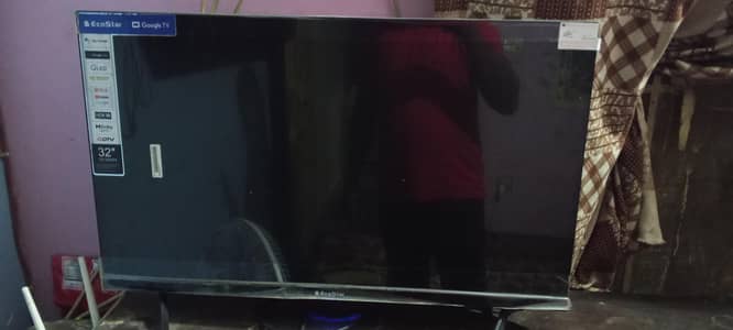 Ecostar Led 32 inches New Model mein hai Gloogle TV