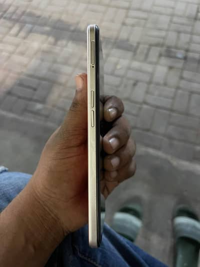 OPPO f17