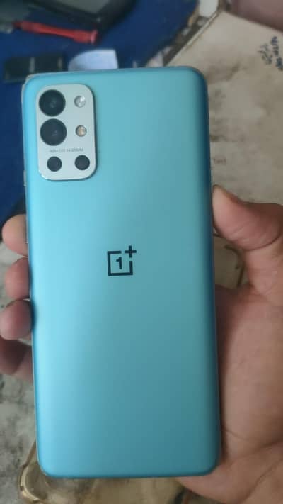 One Plus 9R