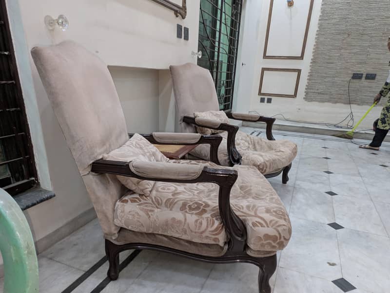 chairs 3