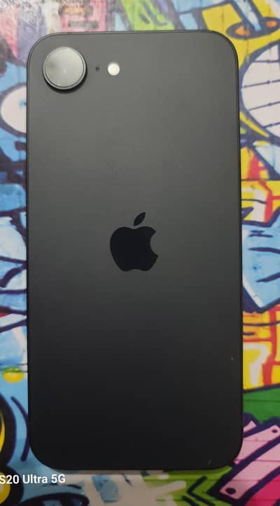 Apple iPhone 16e