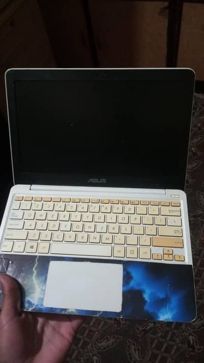 Asus laptop