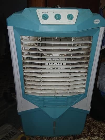 Canon Air Cooler Works really good. no issue