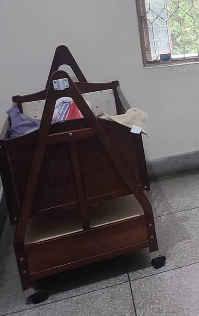 Large Baby Kot For sale 10/10 condition