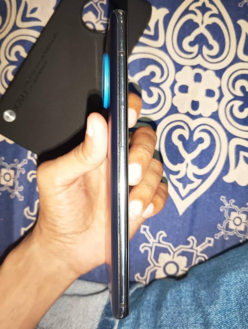 One Plus 7T 3