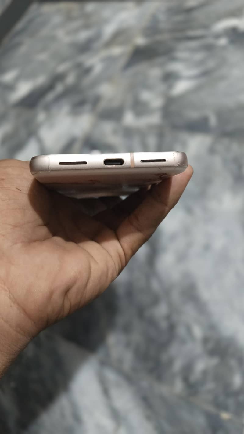 Google Pixel 8 3