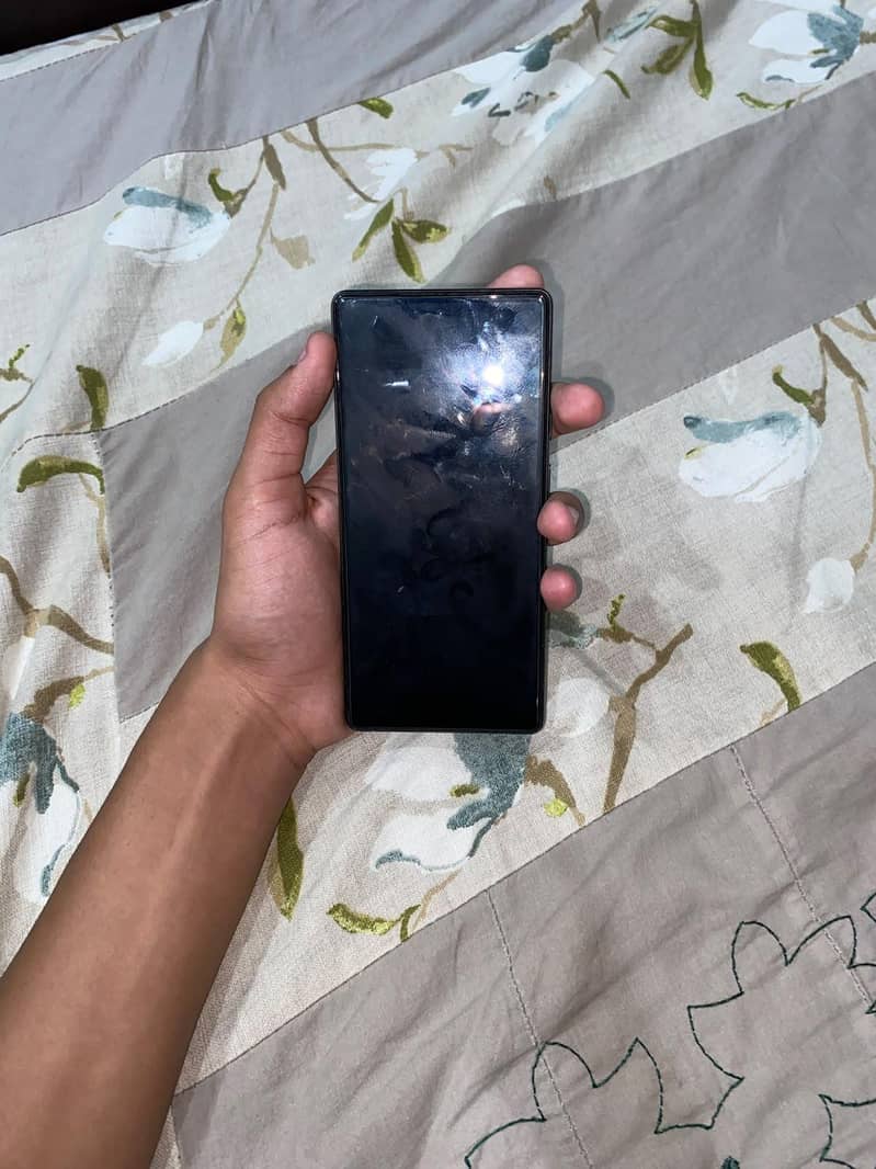 Google Pixel 6 4