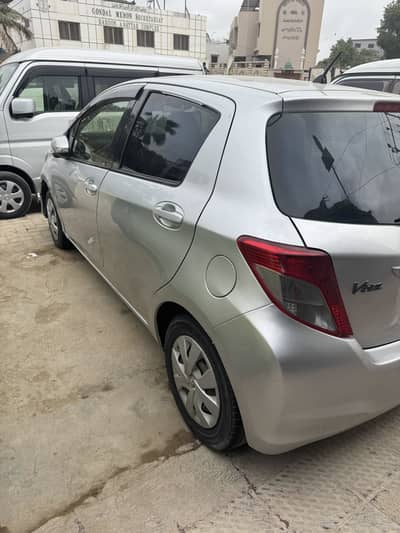 Toyota Vitz 2012